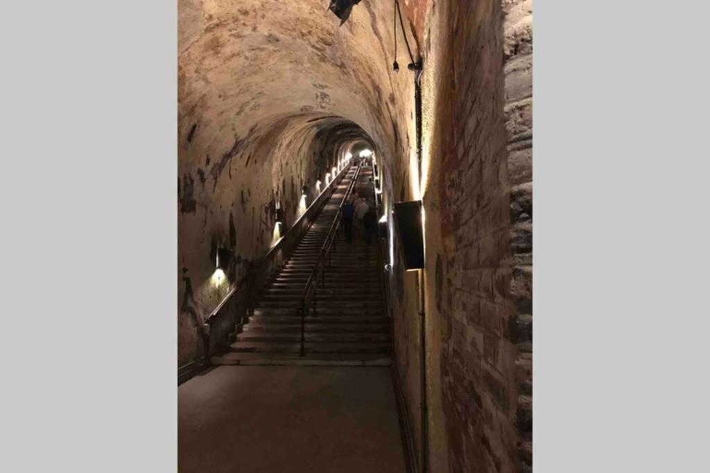 Superbe Loft 100M2 Proche Cathedrale Avec Parking Διαμέρισμα Ρενς Εξωτερικό φωτογραφία
